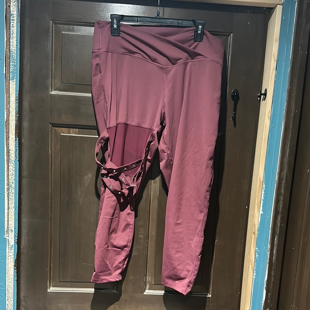 Women's Burgundy Pants
